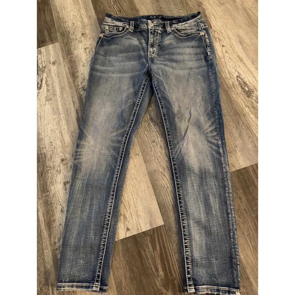 Miss Me Jeans Curvy Skinny Size 32 EUC